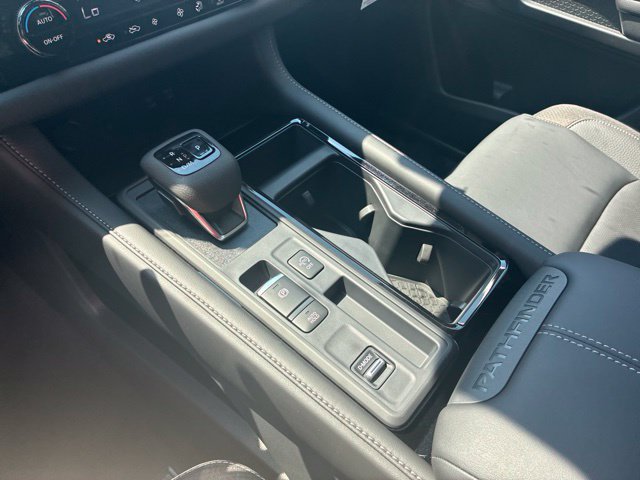New 2026 Nissan Pathfinder SL w/ SL Premium Package FWD image 14