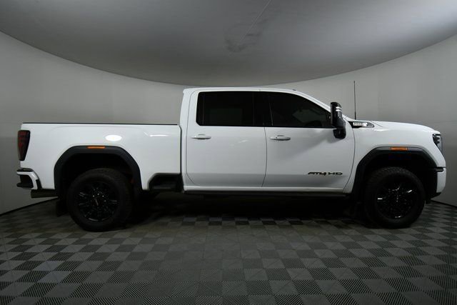 Used 2025 GMC Sierra 2500 AT4 w/ AT4 Premium Plus Package image 15