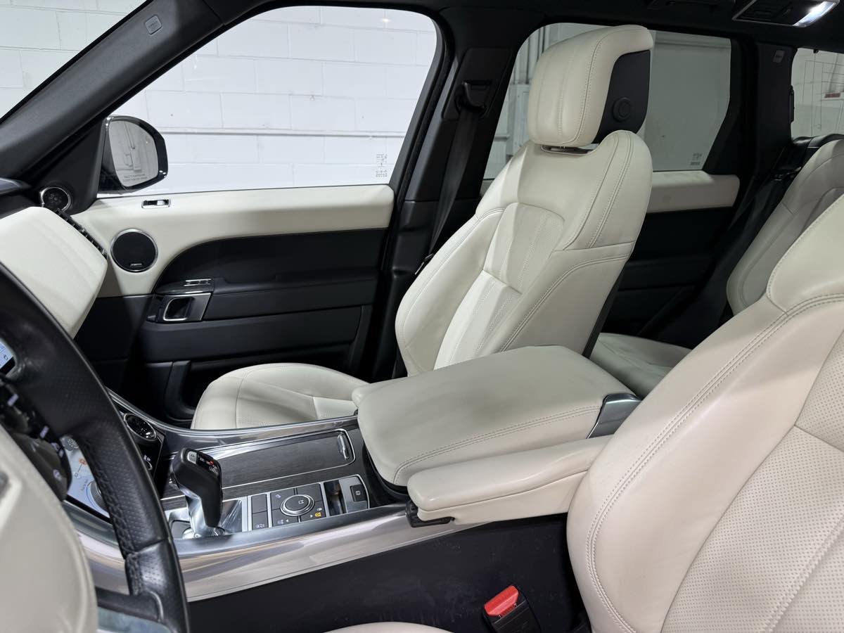 Used 2022 Land Rover Range Rover Sport HSE Silver Edition image 14