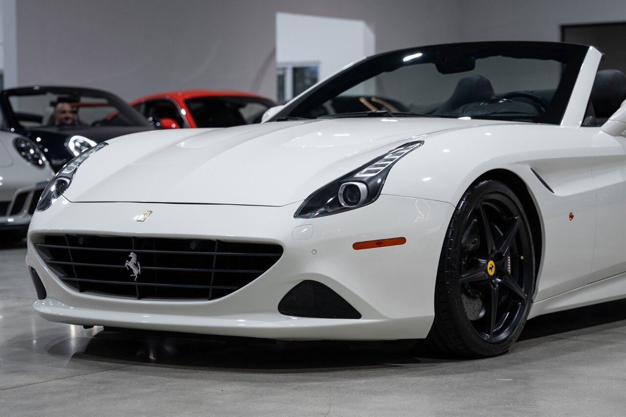 Used 2016 Ferrari California T RWD image 69