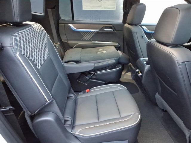 New 2026 GMC Acadia Denali w/ Super Cruise Package image 23