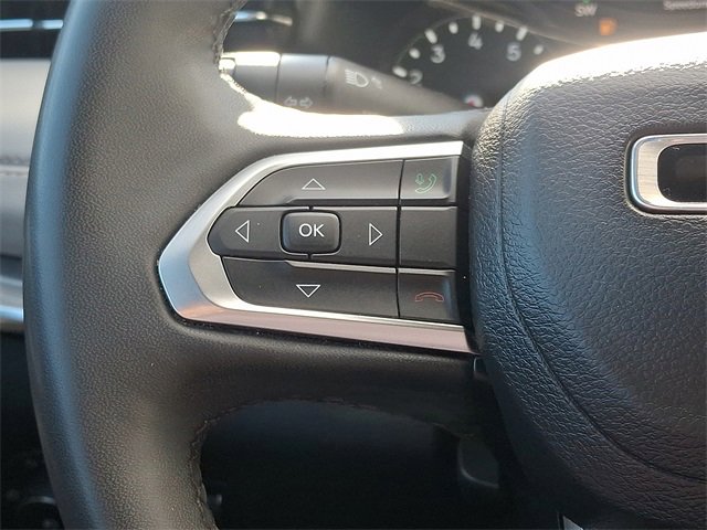 Used 2023 Jeep Compass Limited image 20