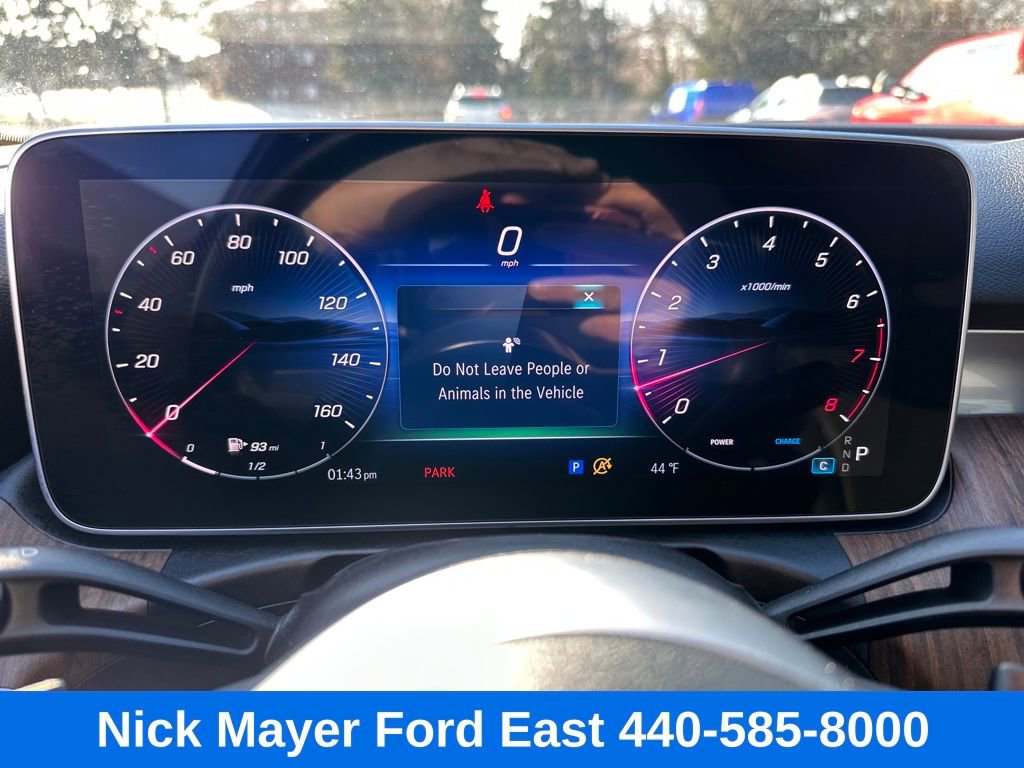 Used 2025 Mercedes-Benz C 300 4MATIC Sedan image 27