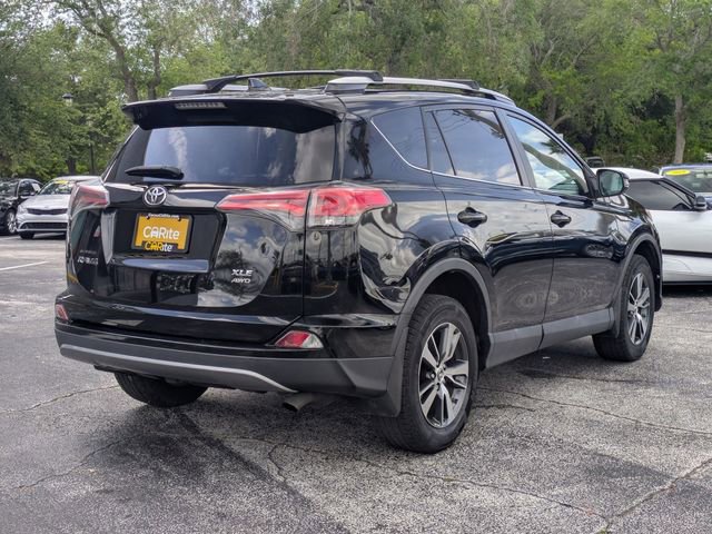 Used 2017 Toyota RAV4 XLE AWD/4WD image 5