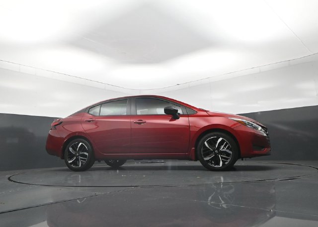 Certified 2025 Nissan Versa SR w/ Trunk Package FWD image 34