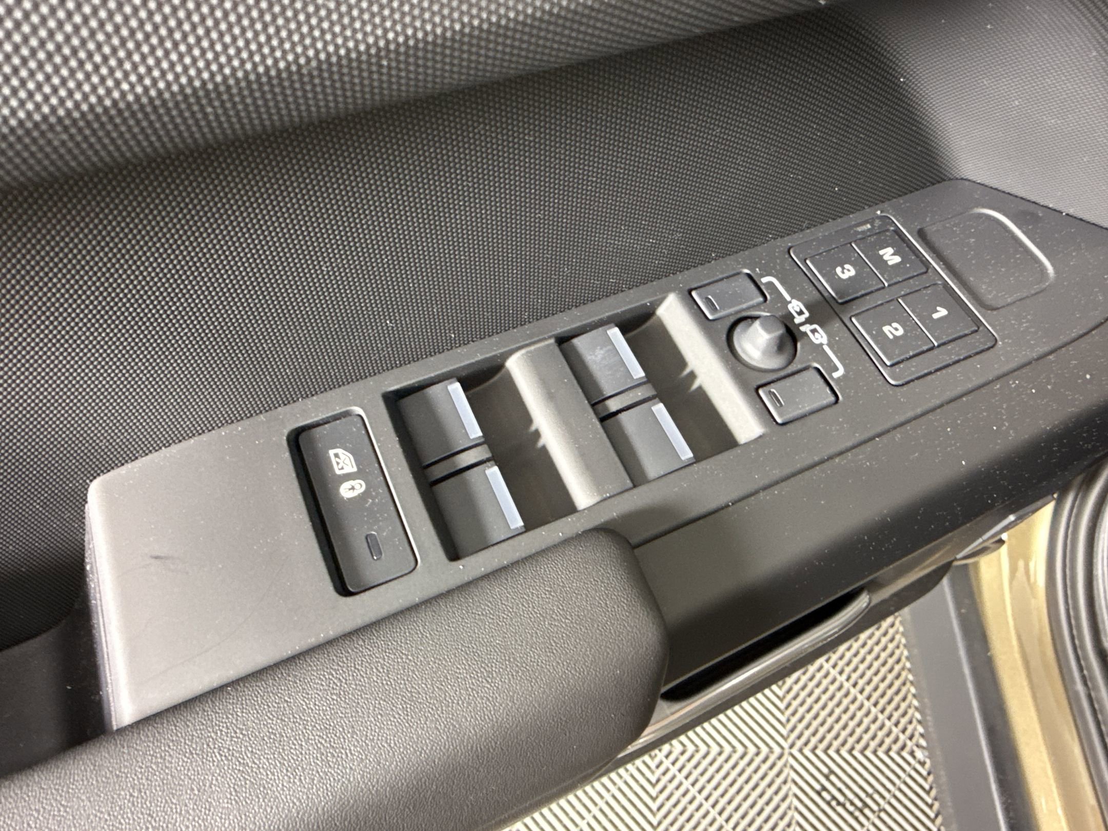 New 2026 Land Rover Defender 130 S AWD/4WD image 12