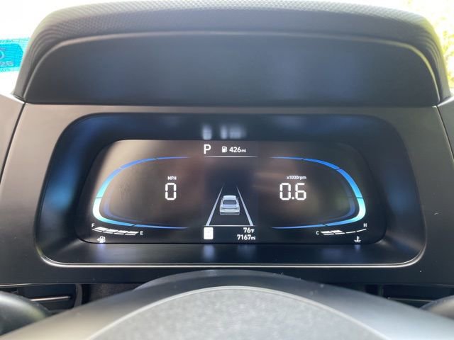 Used 2025 Hyundai Elantra Sport image 17