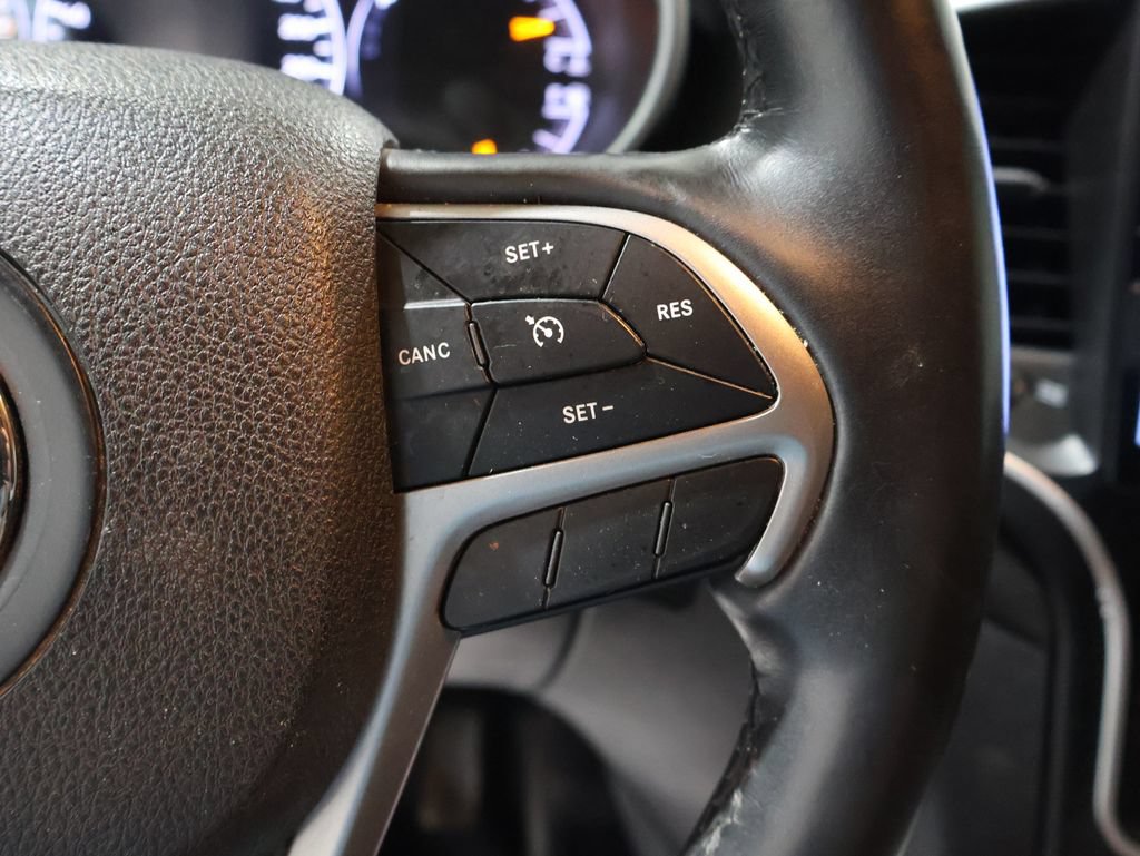 Used 2018 Jeep Grand Cherokee Altitude AWD/4WD image 35