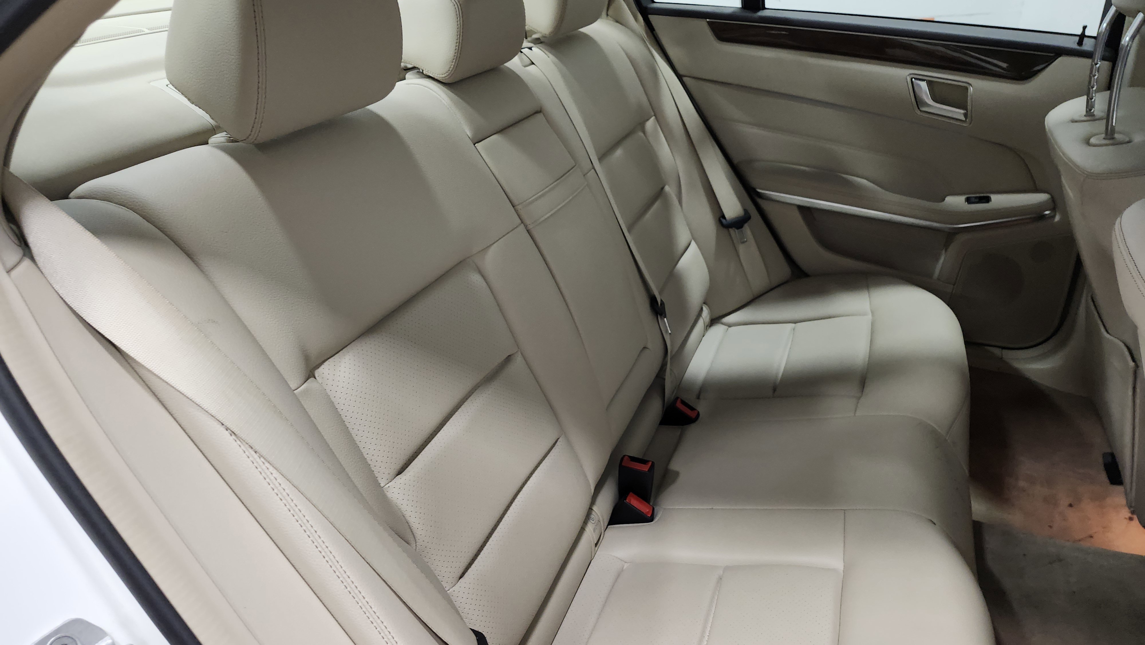 Used 2015 Mercedes-Benz E 350 4MATIC Sedan image 21