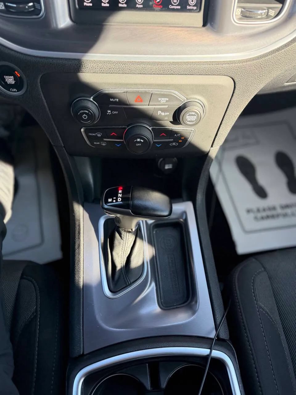 Used 2019 Dodge Charger SXT RWD image 16