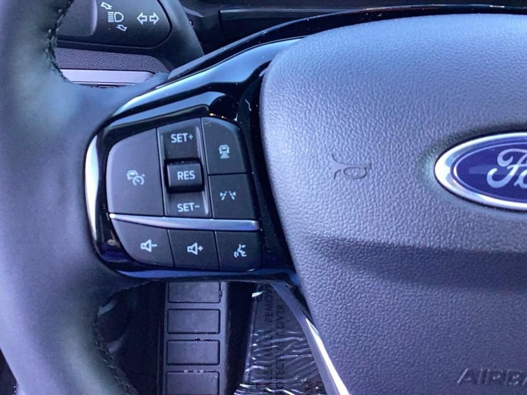 Used 2024 Ford Escape SE w/ PHEV Premium Package FWD image 17