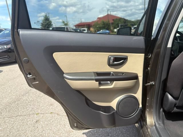 Used 2011 Kia Soul ! FWD image 19