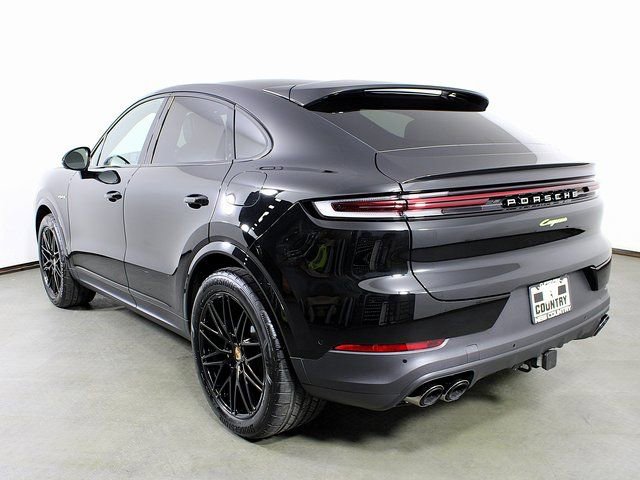 New 2026 Porsche Cayenne E-Hybrid Coupe image 3