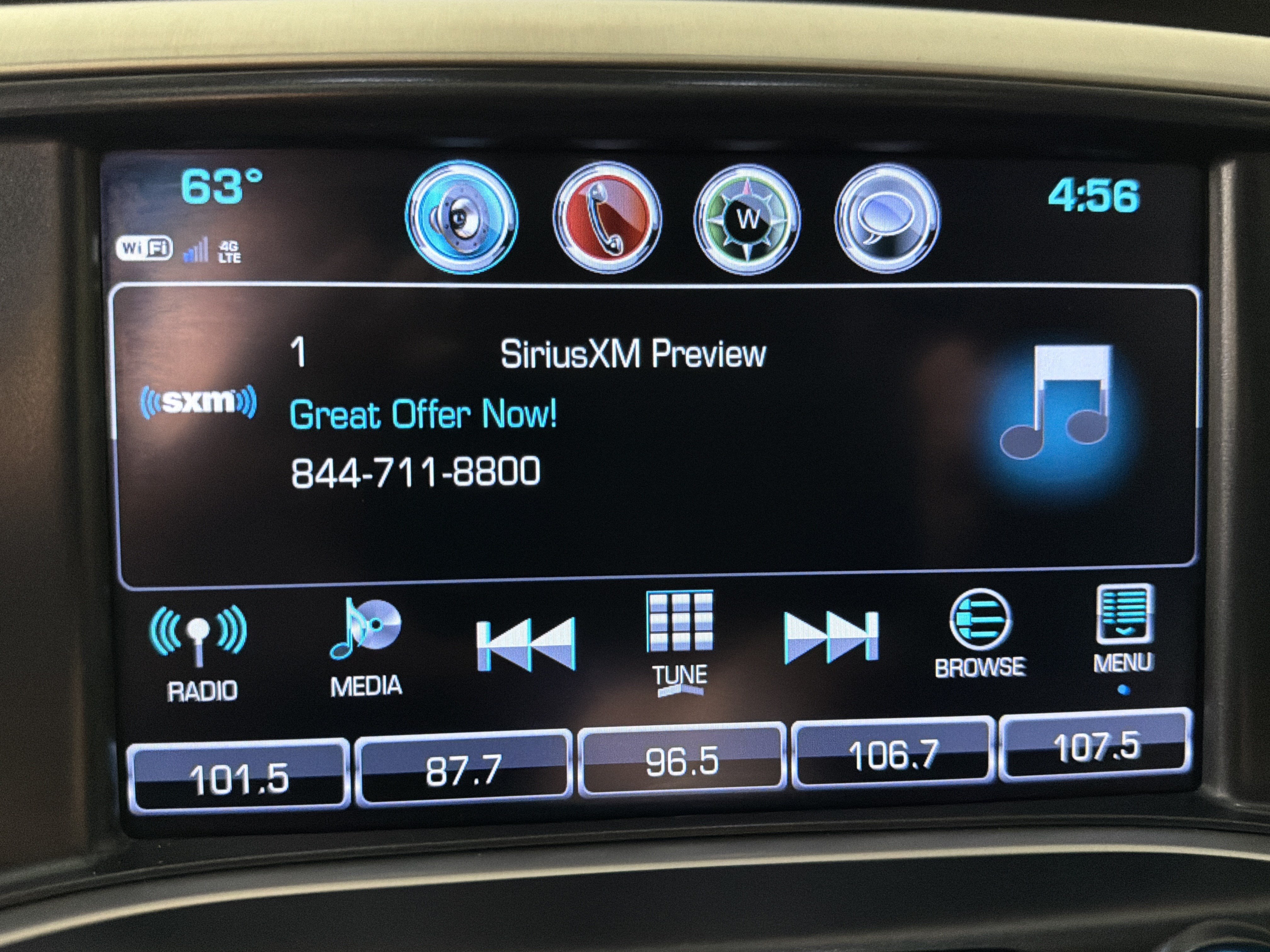 Used 2018 GMC Sierra 1500 SLT w/ SLT Premium Package AWD/4WD image 19