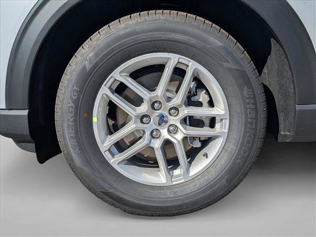 New 2026 Ford Explorer Active image 9