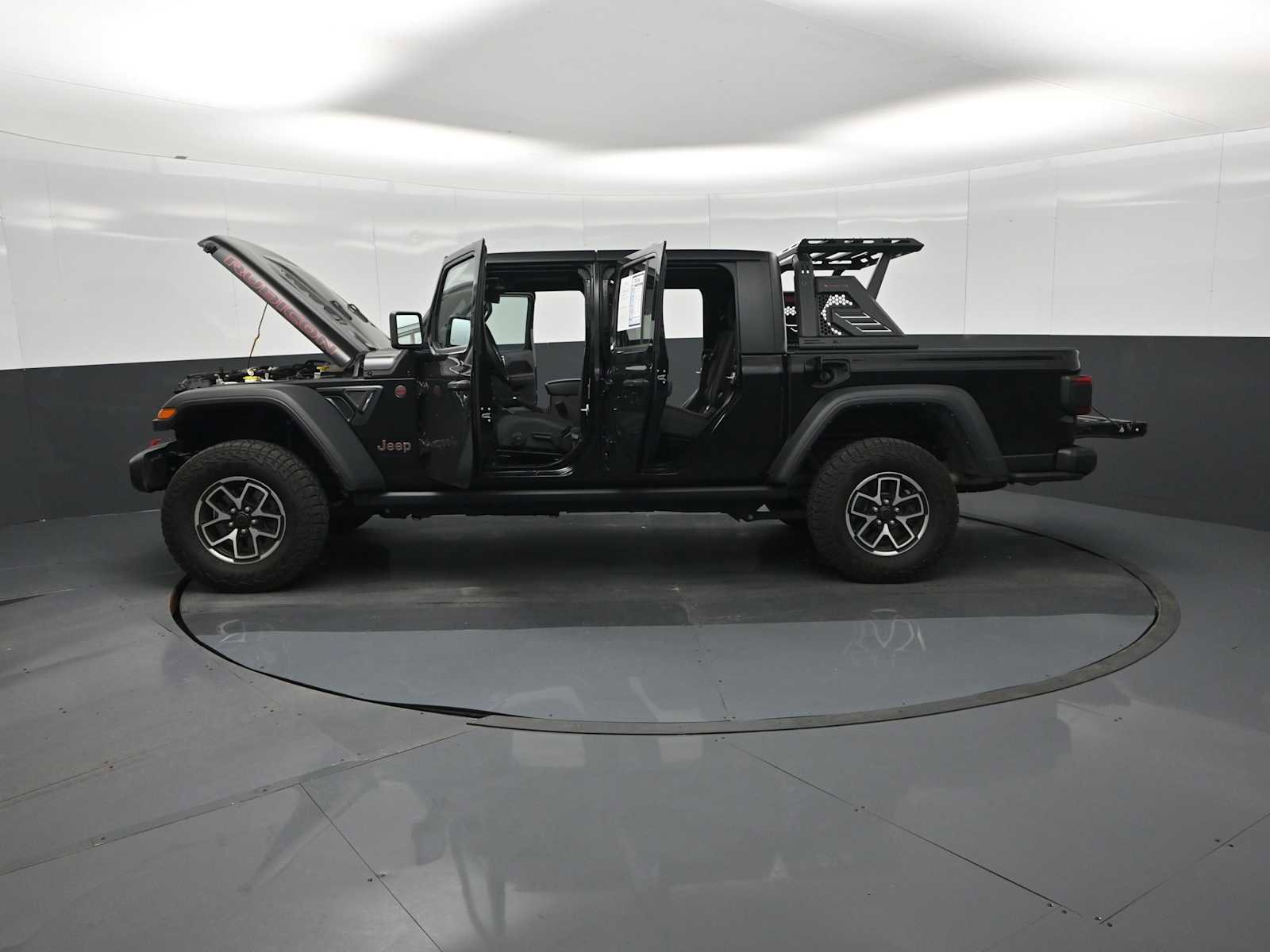 Used 2024 Jeep Gladiator Rubicon w/ Convenience Group image 34