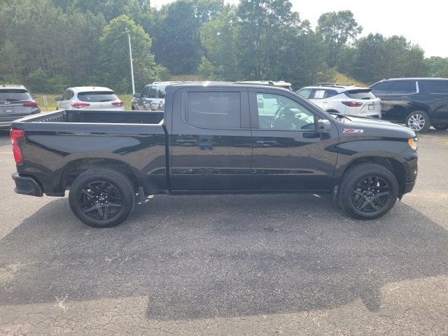 Used 2025 Chevrolet Silverado 1500 RST AWD/4WD image 4