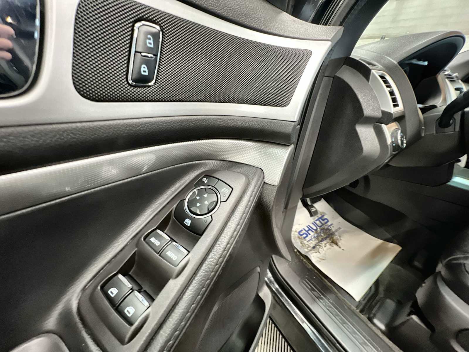 Used 2015 Ford Explorer XLT w/ Equipment Group 202B image 15