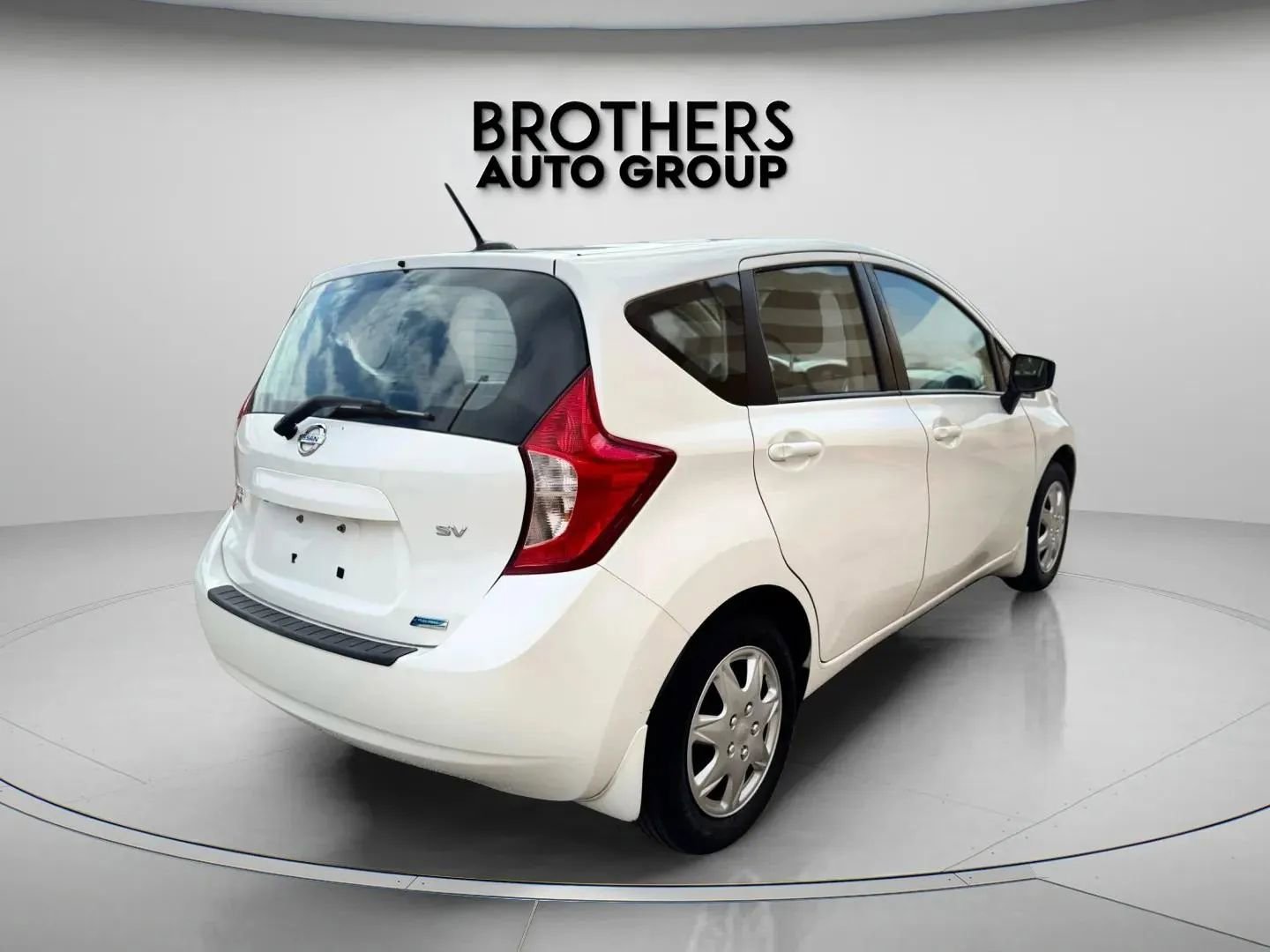 Used 2016 Nissan Versa Note SV image 10