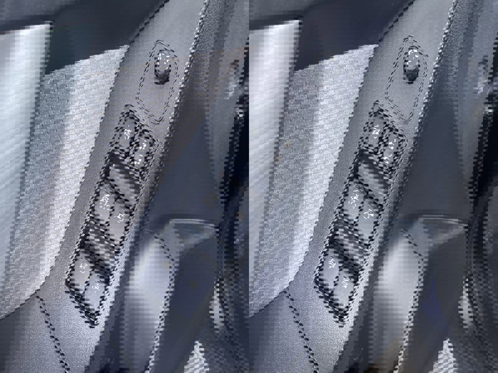 Used 2017 Subaru Forester 2.5i image 14