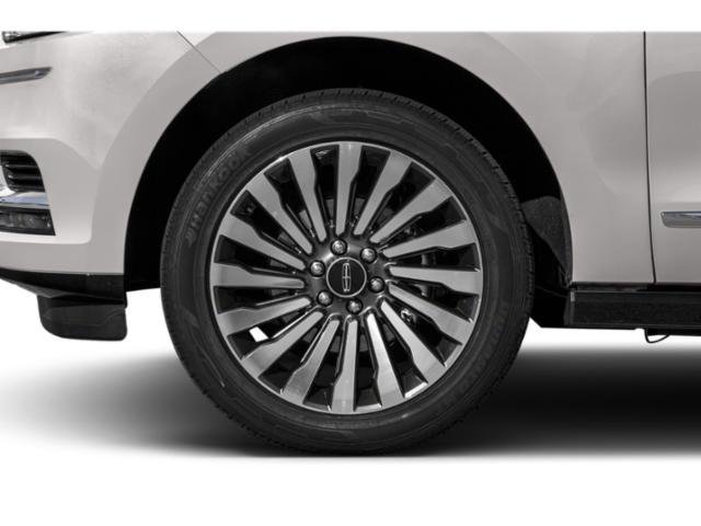 Used 2018 Lincoln Navigator Reserve w/ Technology Package AWD/4WD image 14