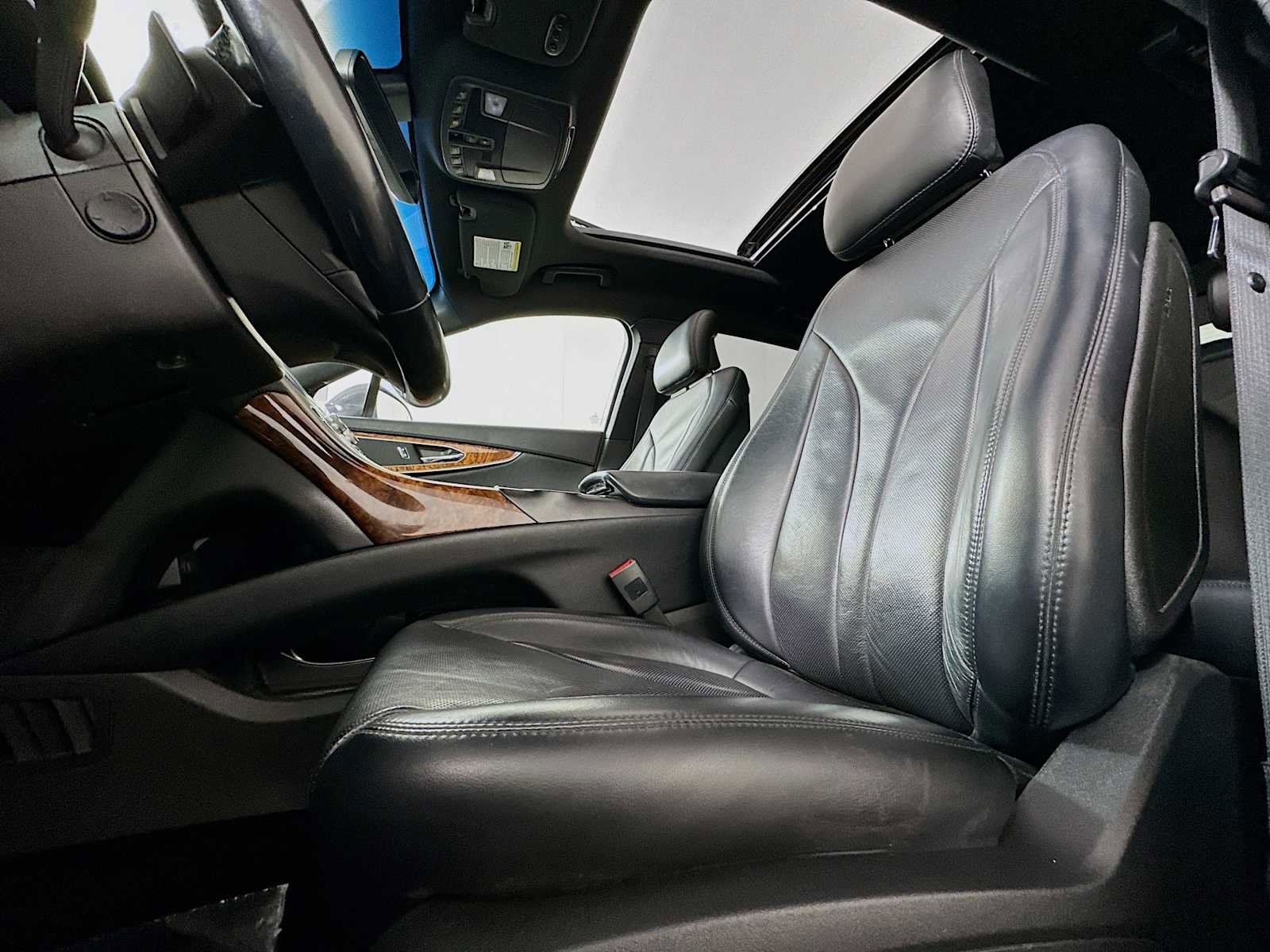 Used 2018 Lincoln MKX Reserve w/ Lincoln MKX Climate Package AWD/4WD image 19