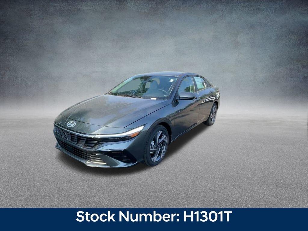 New 2025 Hyundai Elantra Limited image 7