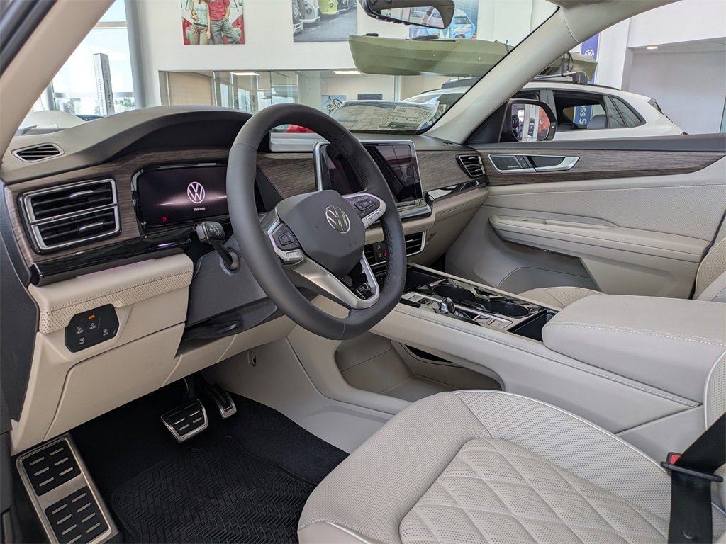 New 2026 Volkswagen Atlas SEL Premium R-Line image 2
