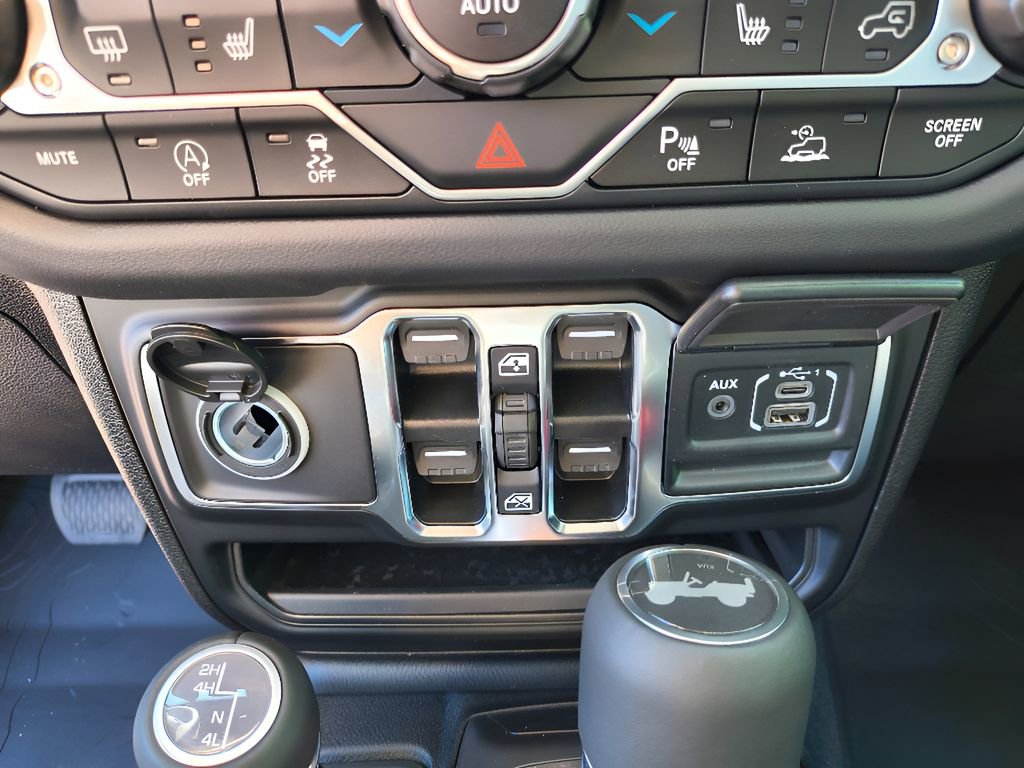New 2025 Jeep Wrangler Sahara image 22