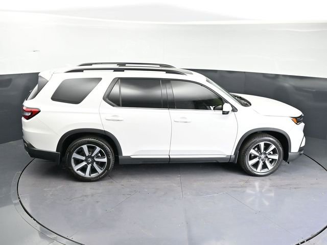 Used 2025 Honda Pilot Touring image 25