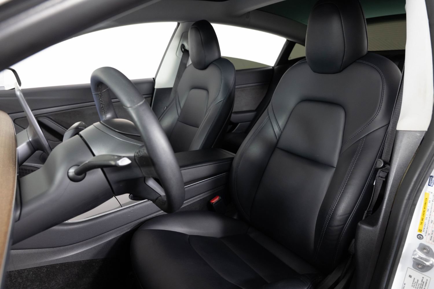 Used 2020 Tesla Model 3 Standard Range RWD image 15