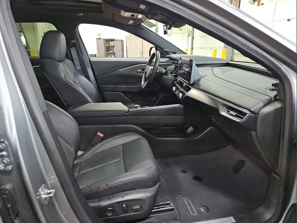 Used 2024 Acura ZDX A-Spec image 18