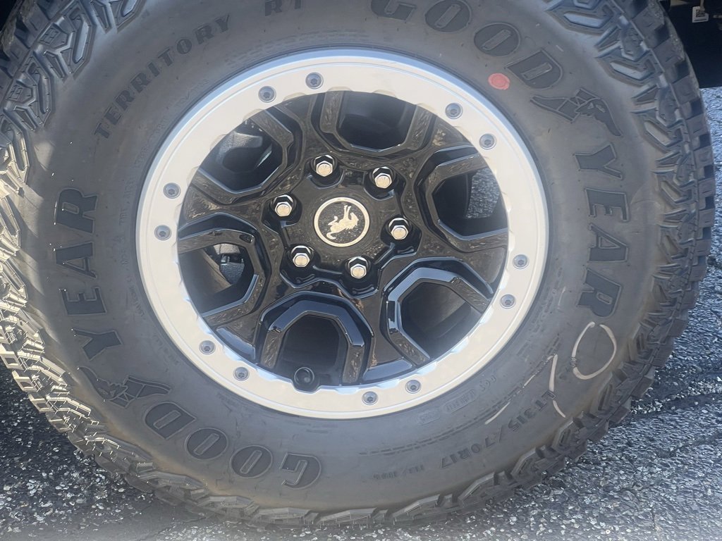 New 2025 Ford Bronco Badlands image 17