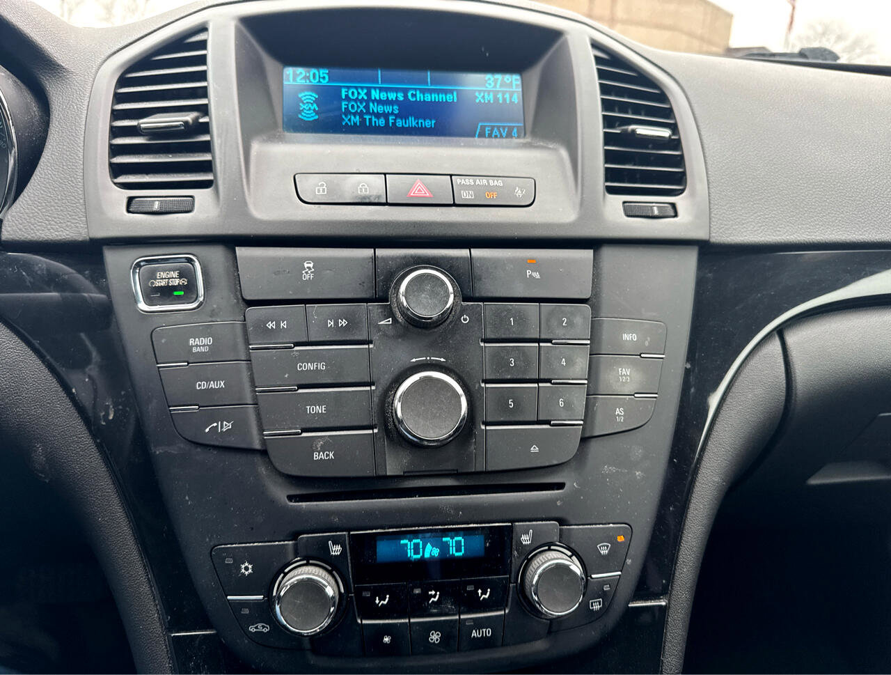 Used 2012 Buick Regal Premium image 12