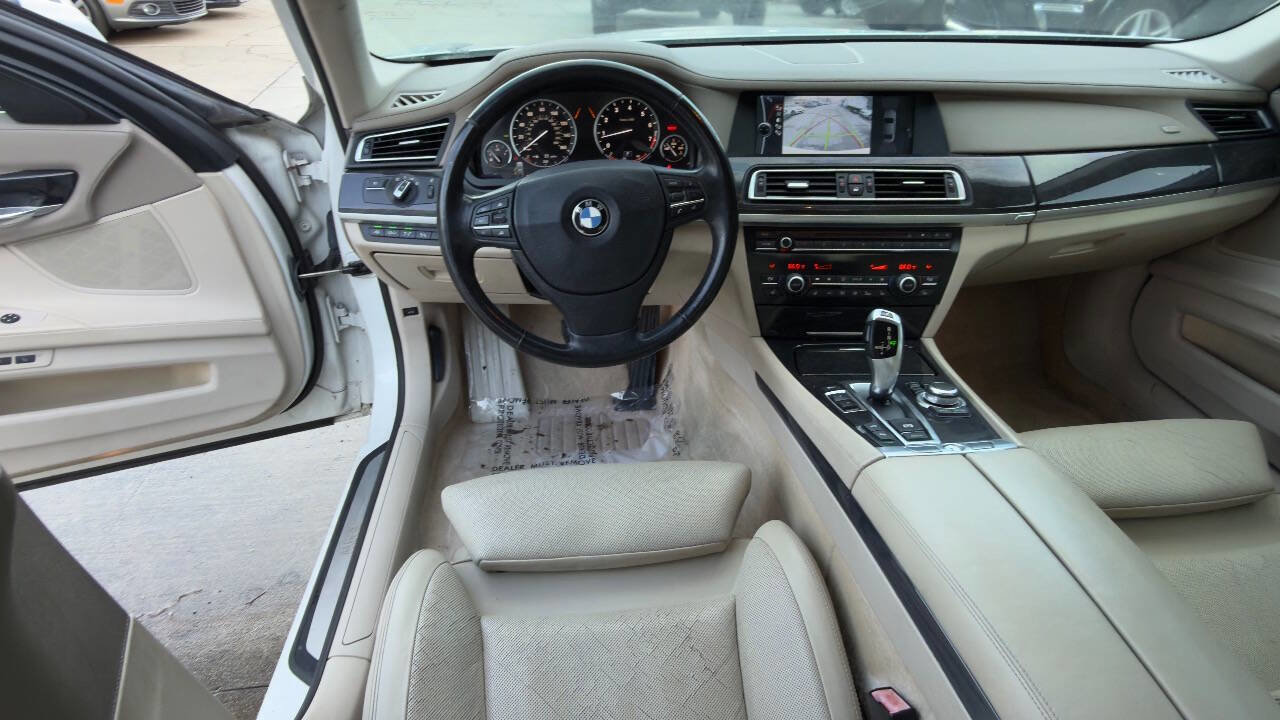 Used 2009 BMW 750Li image 30