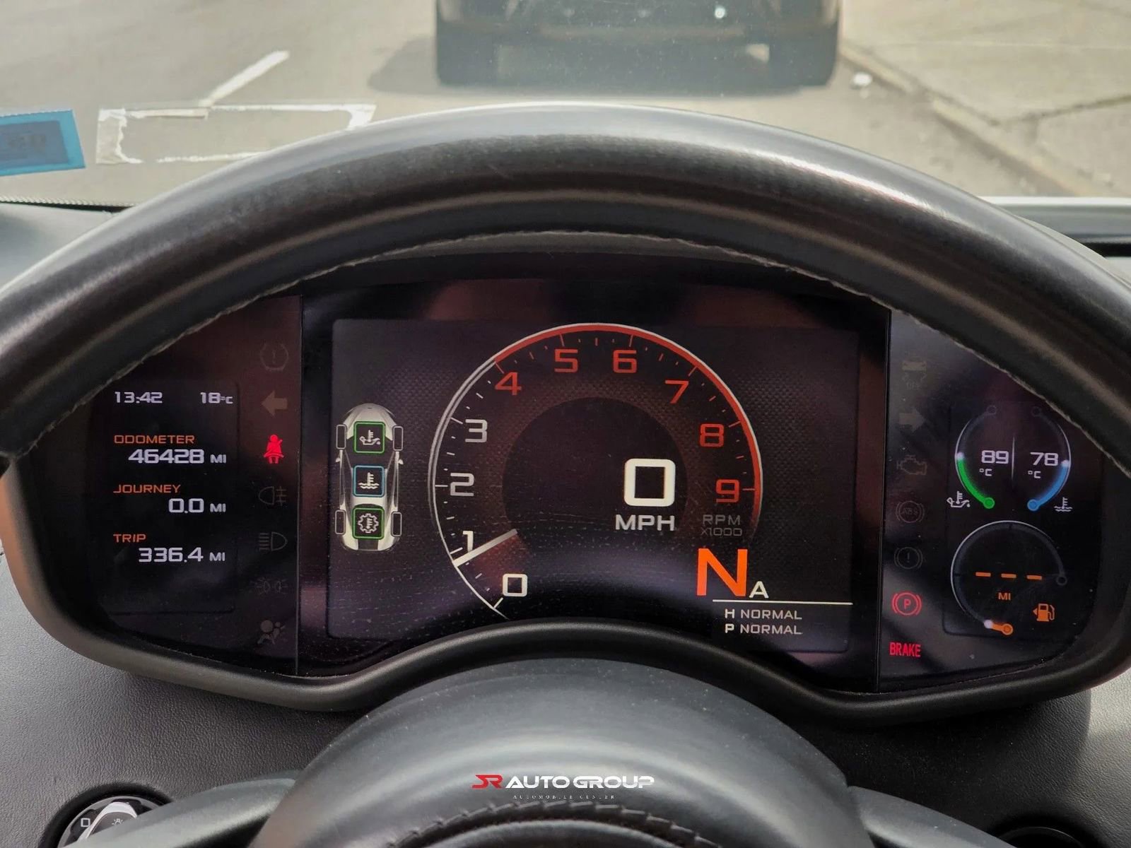 Used 2016 McLaren 570S Coupe RWD image 18