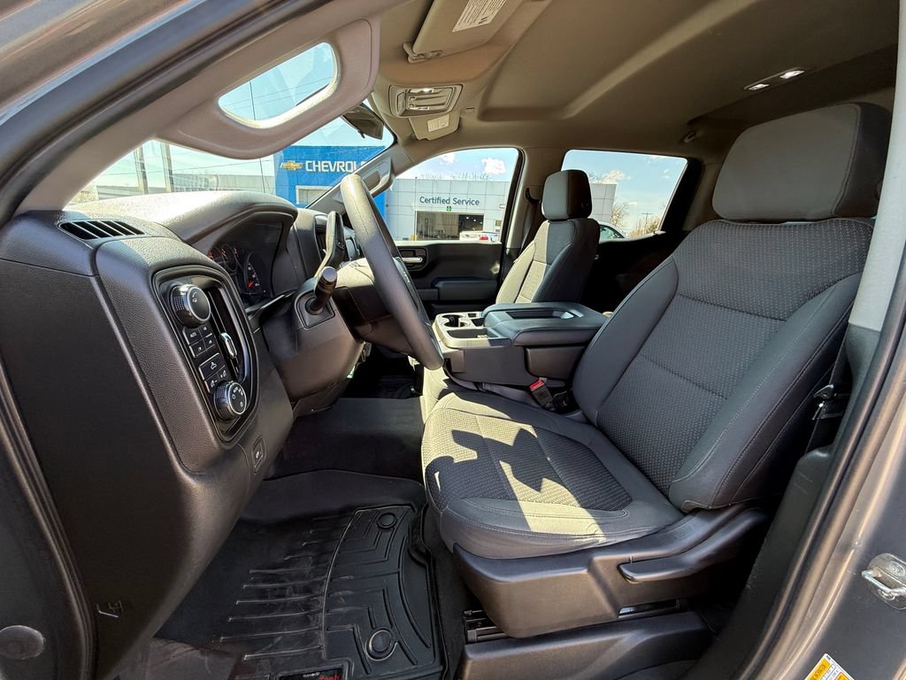 Certified 2020 Chevrolet Silverado 1500 Custom Trail Boss w/ Custom Convenience Package AWD/4WD image 17