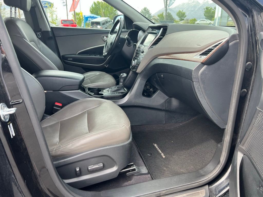 Used 2017 Hyundai Santa Fe SE w/ SE Premium Package 02 AWD/4WD image 18