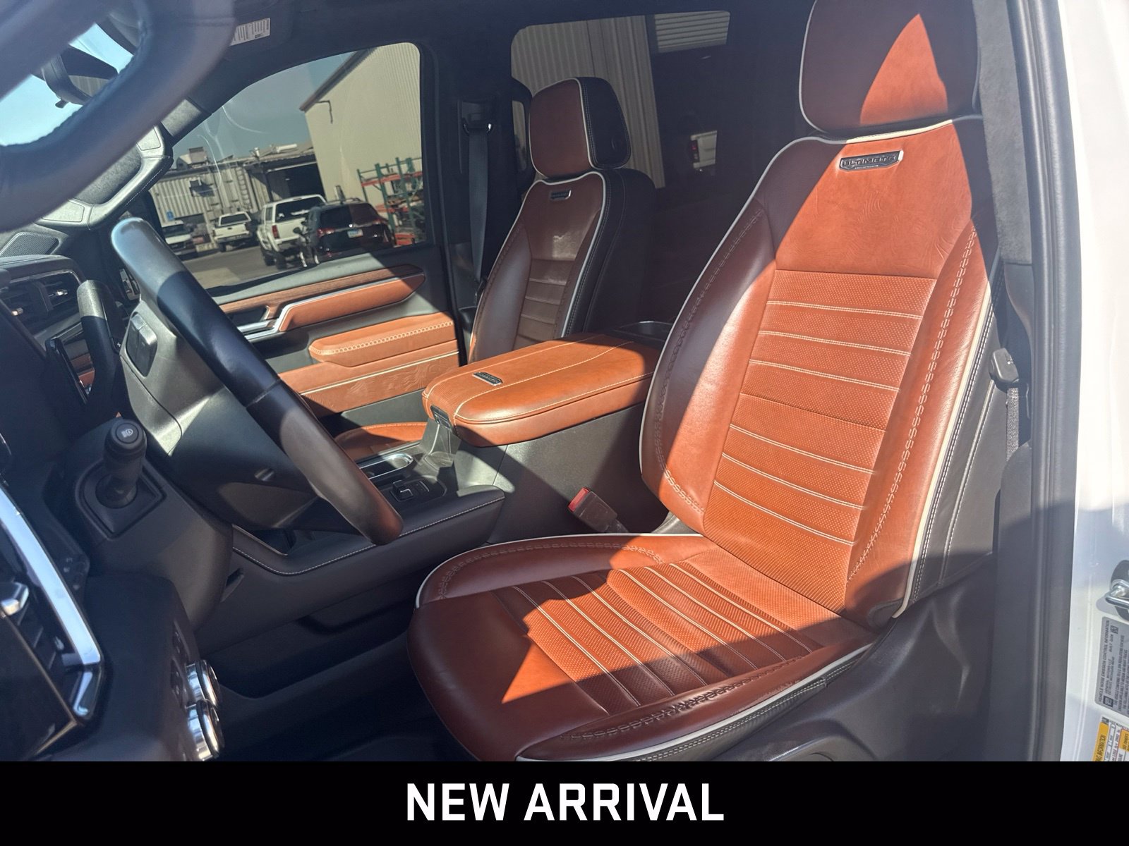 Used 2025 GMC Sierra 2500 Denali Ultimate AWD/4WD image 9