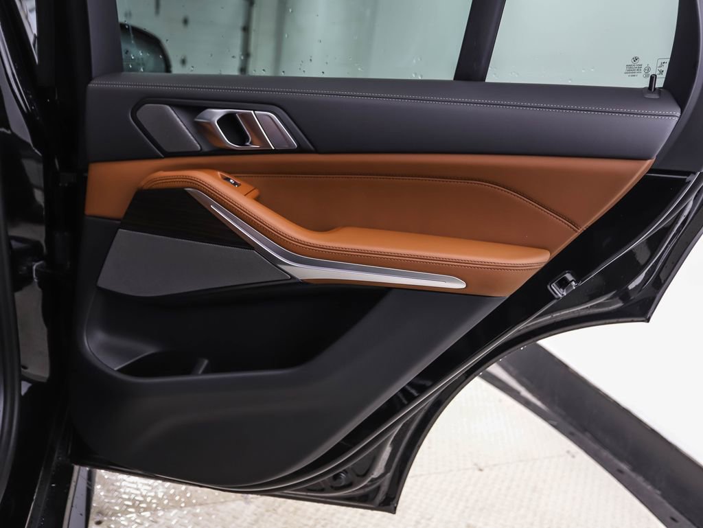 New 2026 BMW X5 xDrive40i w/ M Sport Package image 25