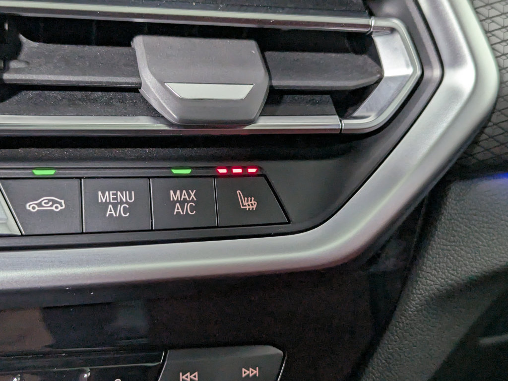 Certified 2024 BMW X4 xDrive30i w/ Premium Package AWD/4WD image 26
