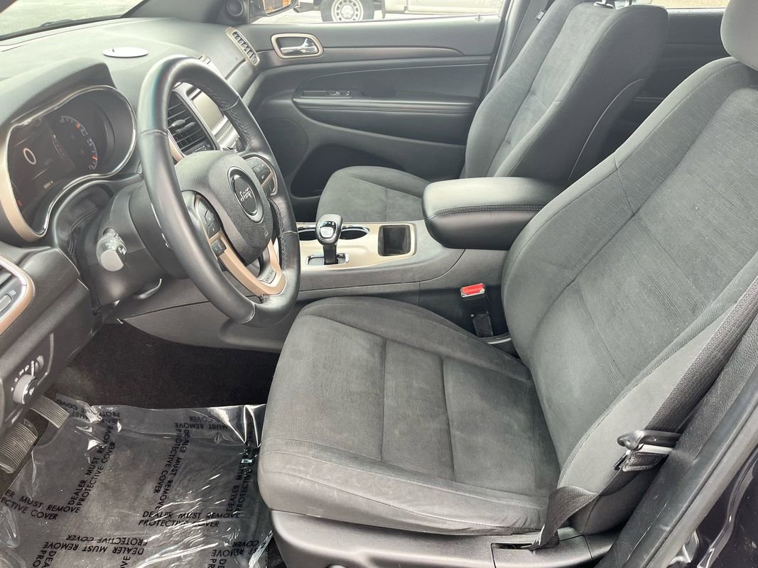 Used 2015 Jeep Grand Cherokee Laredo w/ Quick Order Package 23E image 12