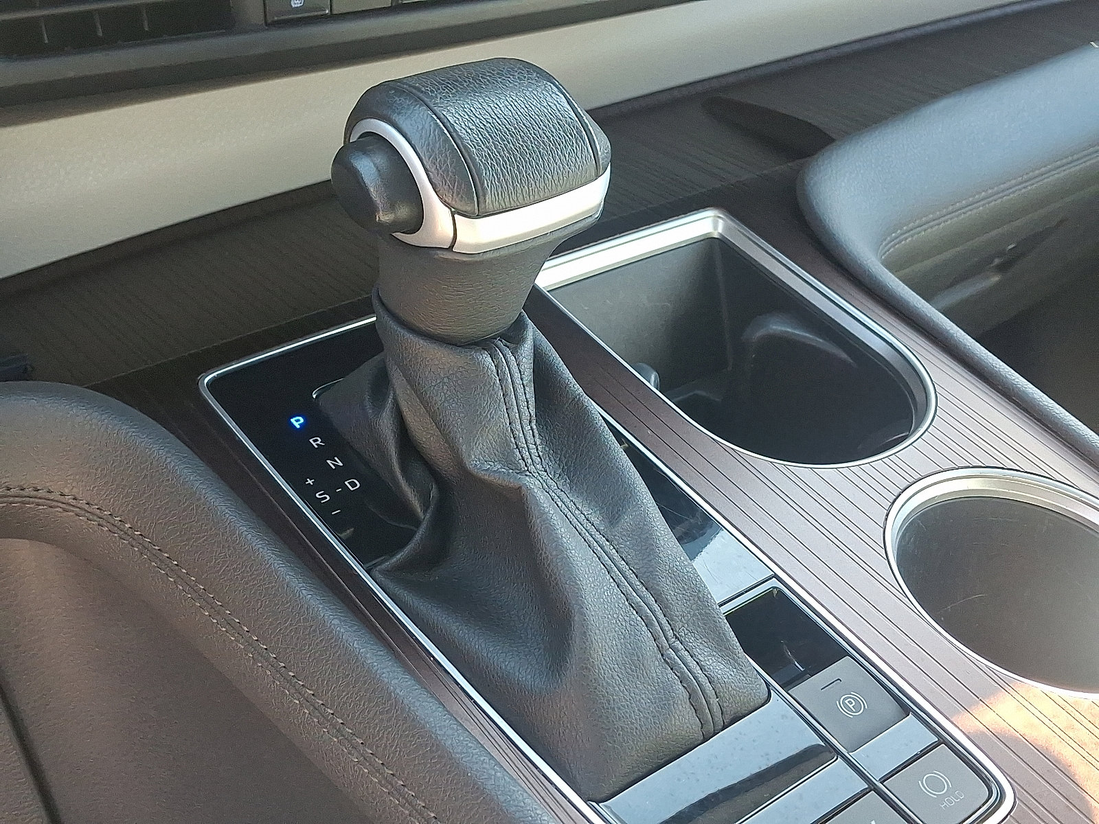 Used 2023 Toyota Sienna XLE image 15