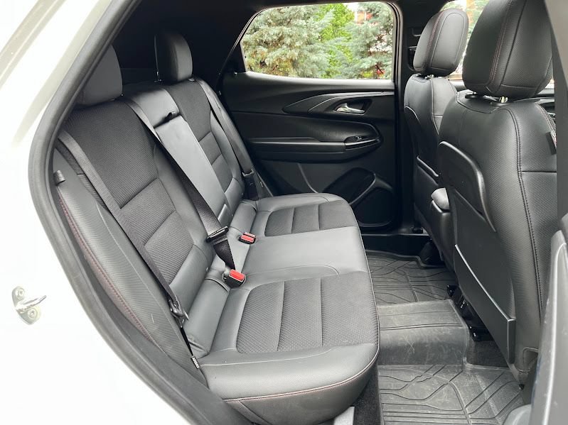 Used 2021 Chevrolet TrailBlazer RS w/ Sun and Liftgate Package AWD/4WD image 39