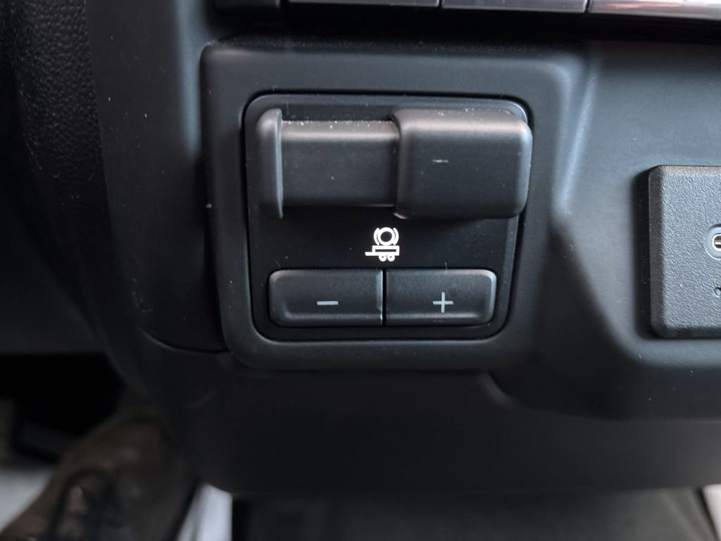 Certified 2023 Chevrolet Silverado 1500 Custom AWD/4WD image 33