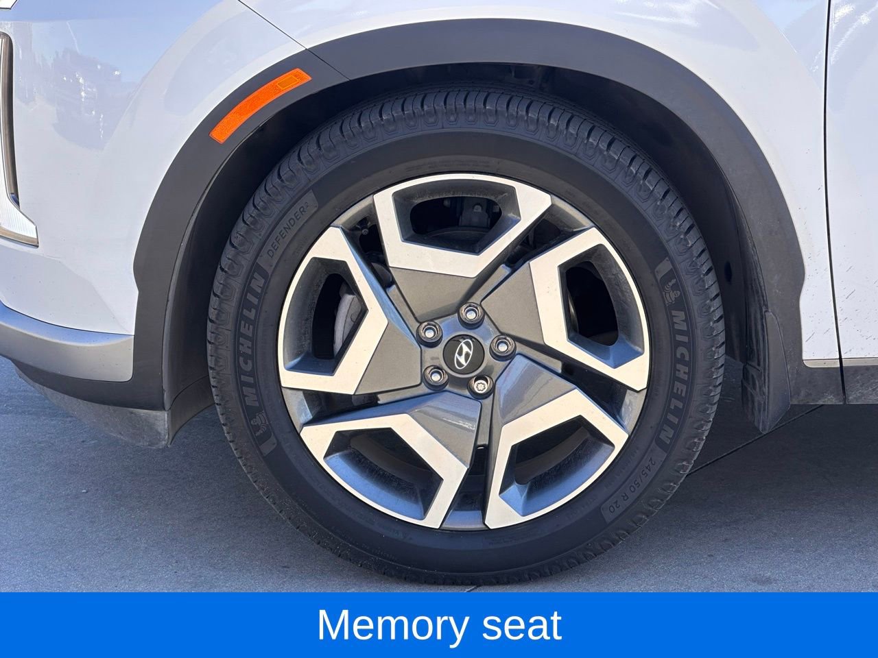 Used 2023 Hyundai Palisade Limited image 7