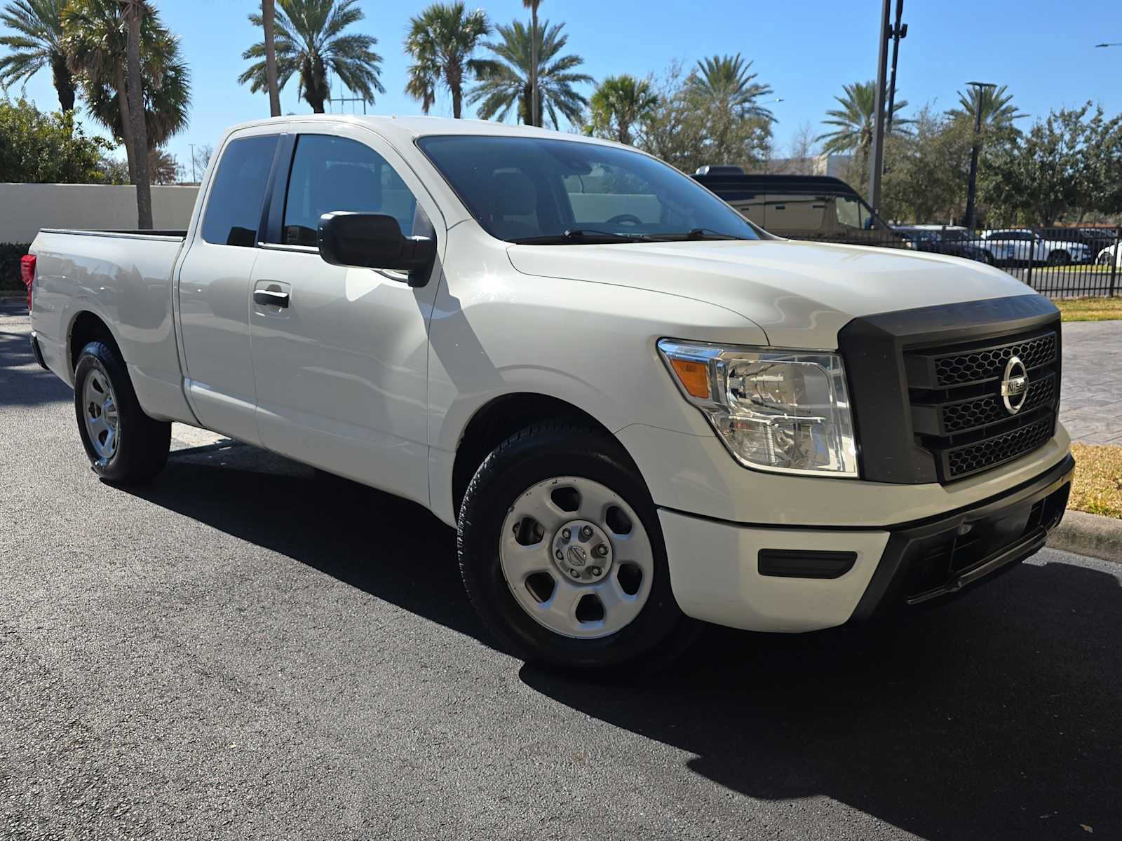 Used 2022 Nissan Titan S image 25