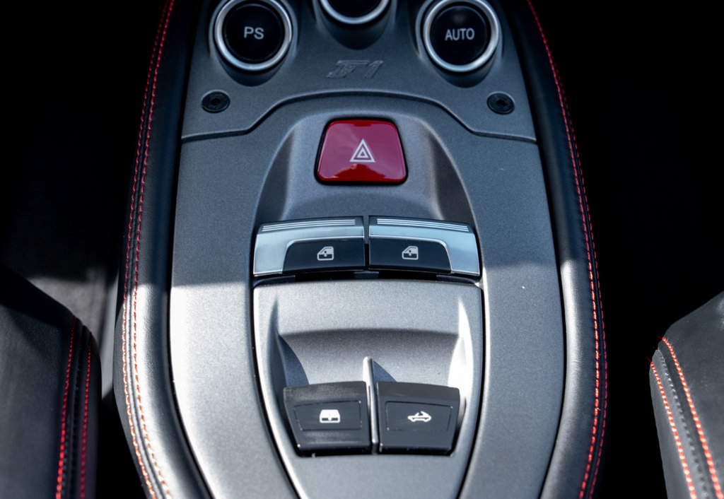 Used 2013 Ferrari 458 Spider RWD image 28