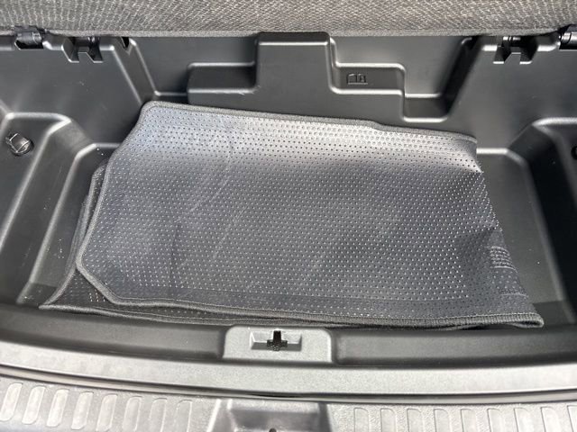 Used 2024 Chevrolet Traverse Z71 w/ Enhanced Driving Package image 35