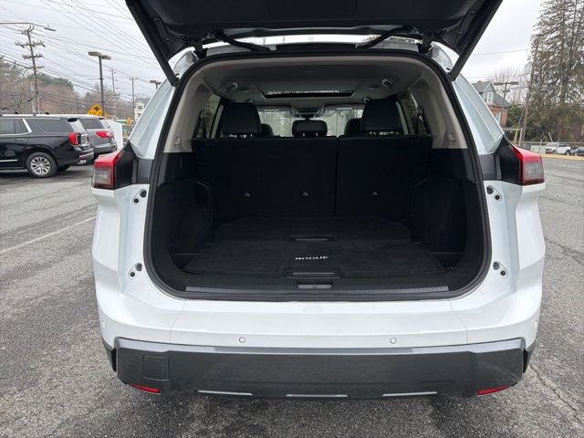 Used 2025 Nissan Rogue SL w/ SL Premium Package image 8